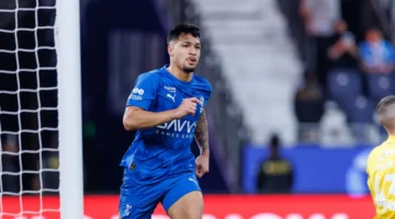 مستقبل ليوناردو.. مهاجم الهلال يحدد وجهته القادمة وصراع بنزيما ورونالدو يشتعل بآسيا